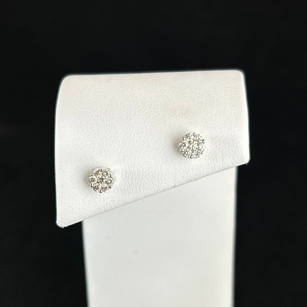 10K White Gold 1/3CTTW Diamond Flower Earrings