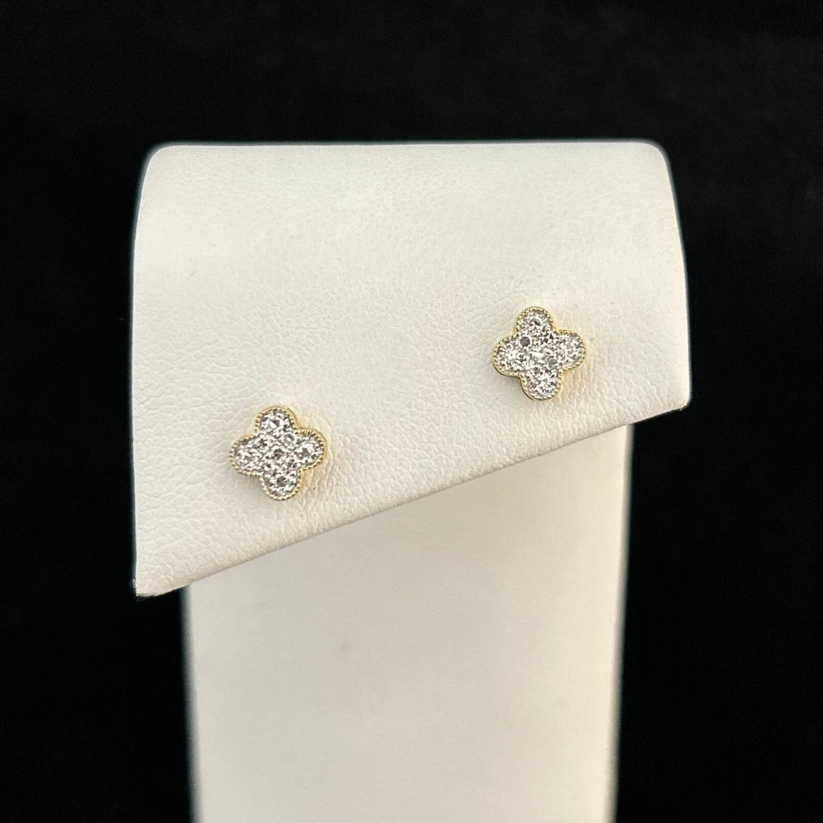 10K Yellow Gold .14CTTW Diamond Flower Stud Earrings