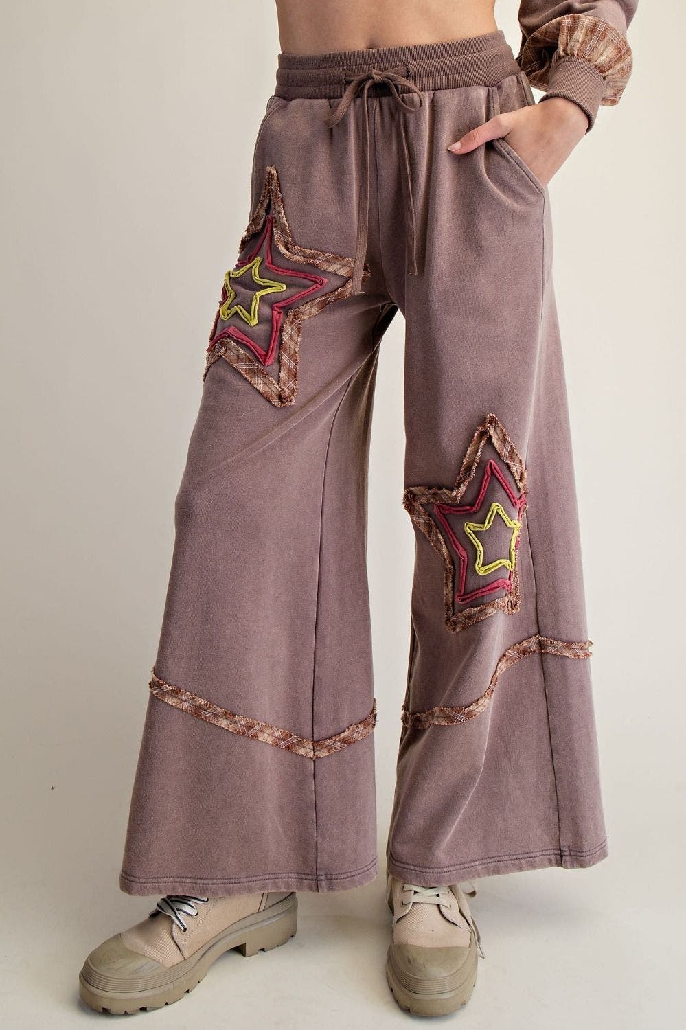 EB90265 Easel Coffee Star Patch Mineral Wash Pants 0