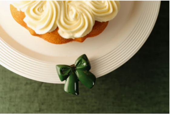 Nora Fleming Wrap It Up Green Mini