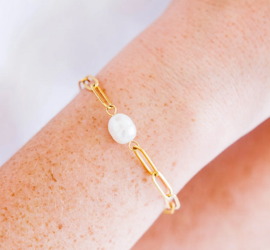 Susan Shaw Gold Penny Pearl Bracelet