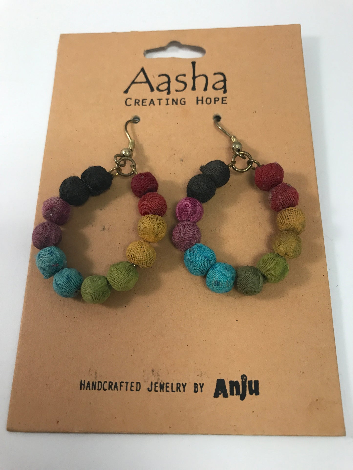 E5055 Aasha Earrings Circle with Beads