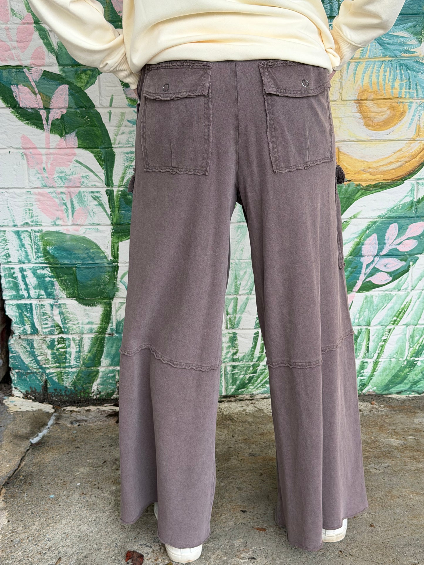 EB56987 Easel ESPRESSO MINERAL WASH GINNY PANT