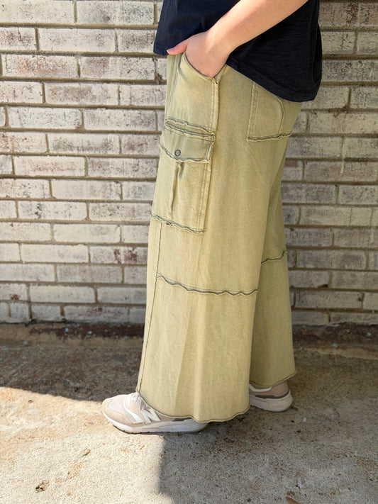 EB40795 Easel Faded Olive Wide Leg Ginny Pant