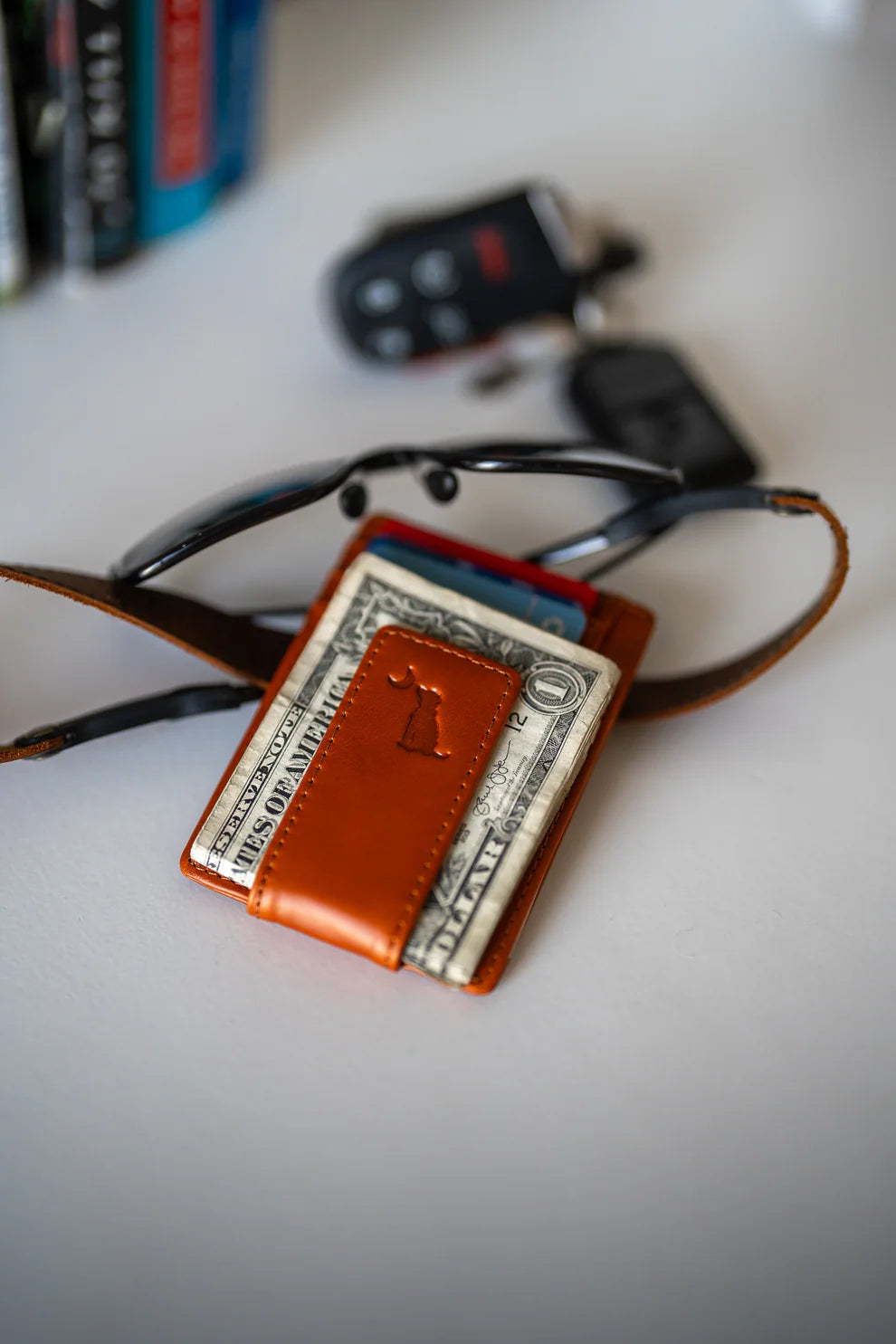 L2100052 Local Boy Leather Money Clip