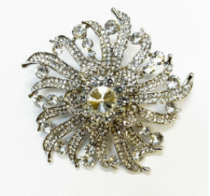 06199 XLG Clear Stone Brooch
