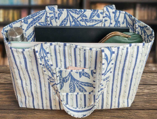 TOTE147 Kerusso Grace & Truth Tote Midnight Leaves