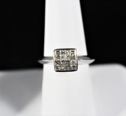 Ladies 14K White Gold Diamond Ring - 1/2Ct - Size 7