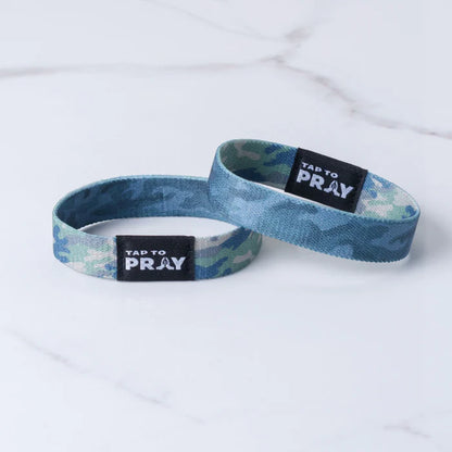 (100-364 TTP) Versibles Tap To Pray Wristband – Green & Charcoal Camo
