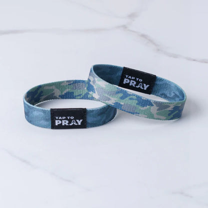 (100-364 TTP) Versibles Tap To Pray Wristband – Green & Charcoal Camo