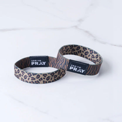 (100-394 TTP) Versible Tap To Pray Wristband - Safari Leopard