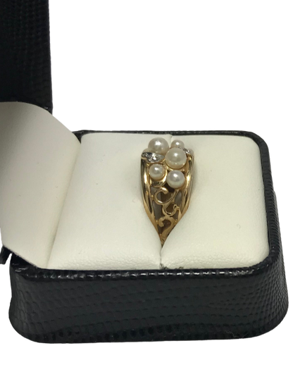 U 137953 14K Yellow Gold Pearl/Clear Stone Ring