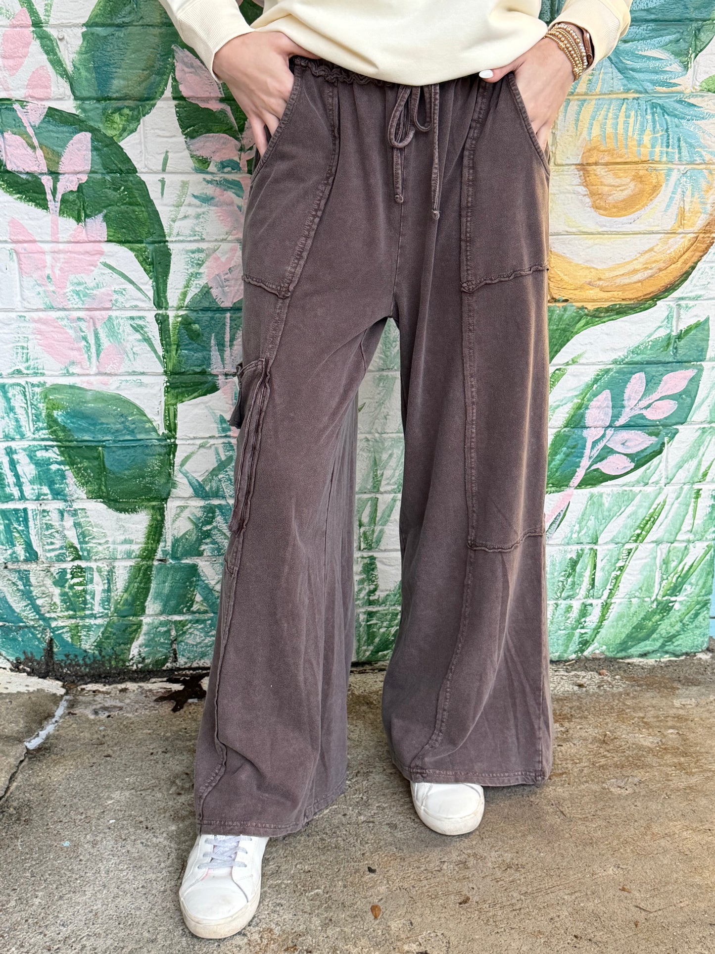 EB90054 Easel WASHED TERRY GINNY PANT DARK MOCHA