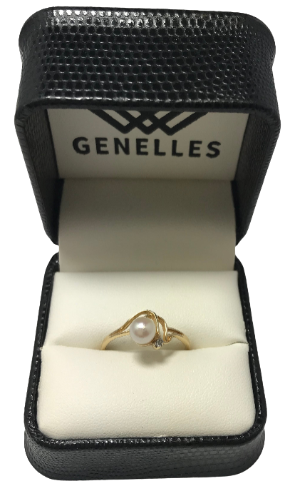 U 31077 14K Yellow Gold Pearl / .01PT Diamond Ring