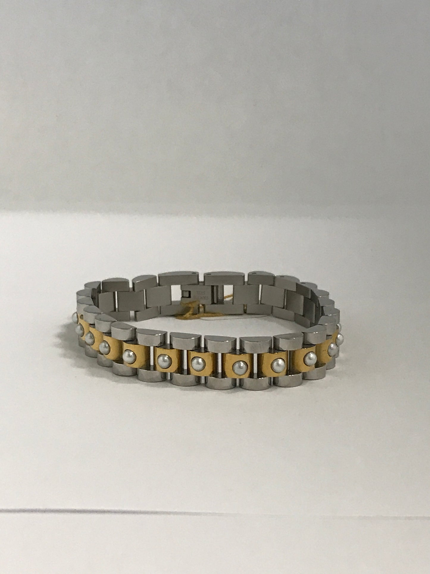 400025 Chansutt Pearls Pearl Two Tone Watch Band Bracelet Waterproof 18k Plated Stainless Steel Water Resistant Lifetime Warranty