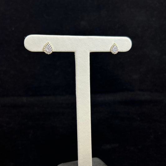 14K Yellow Gold .16CTTW Pear Diamond Cluster Earrings