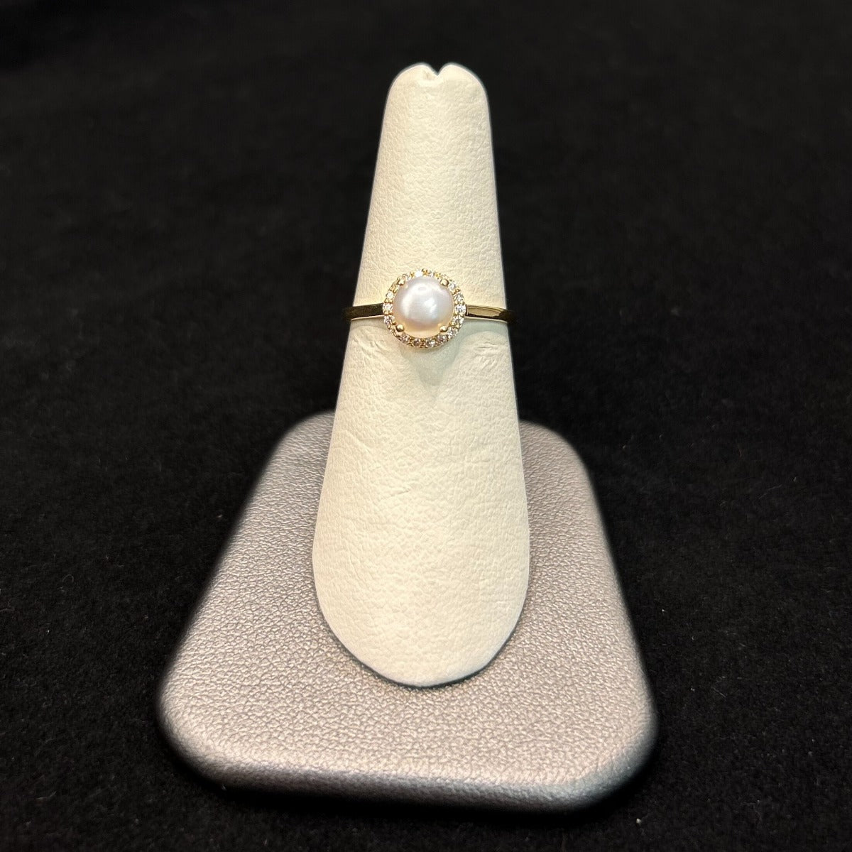 10K Yellow Gold .11CTTW Diamonds & 1CTTW Pearl Birthstone Ring