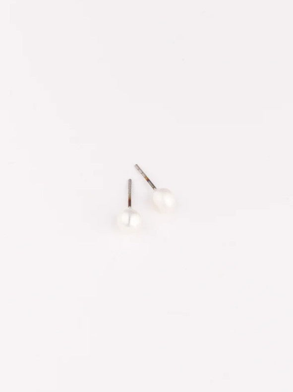 Michelle McDowell Small Grenada Earrings in Brushed Silver