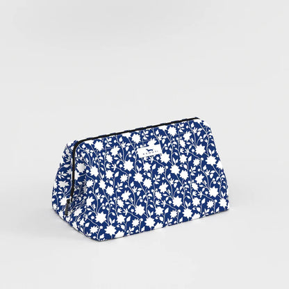 19810 Scout Big Mouth Makeup Bag in Bloom Service