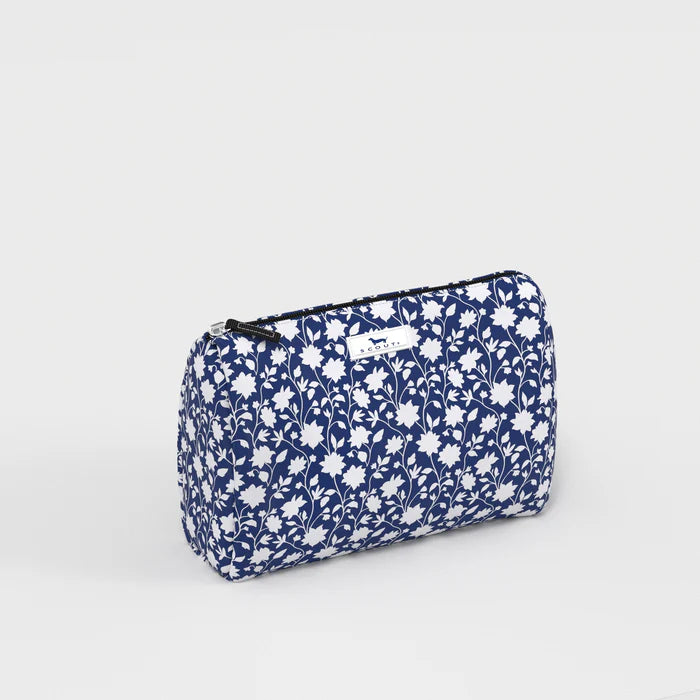 19821 Scout Packin' Heat Toiletry Bag in Bloom Service