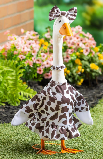 TDW83GS25 Evergreen Porch Goose Cow Gown Outfit