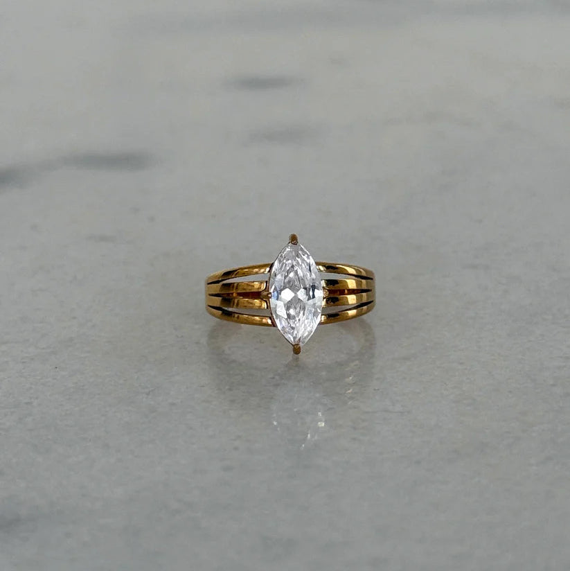 Chansuttpearls - The Emily Ring