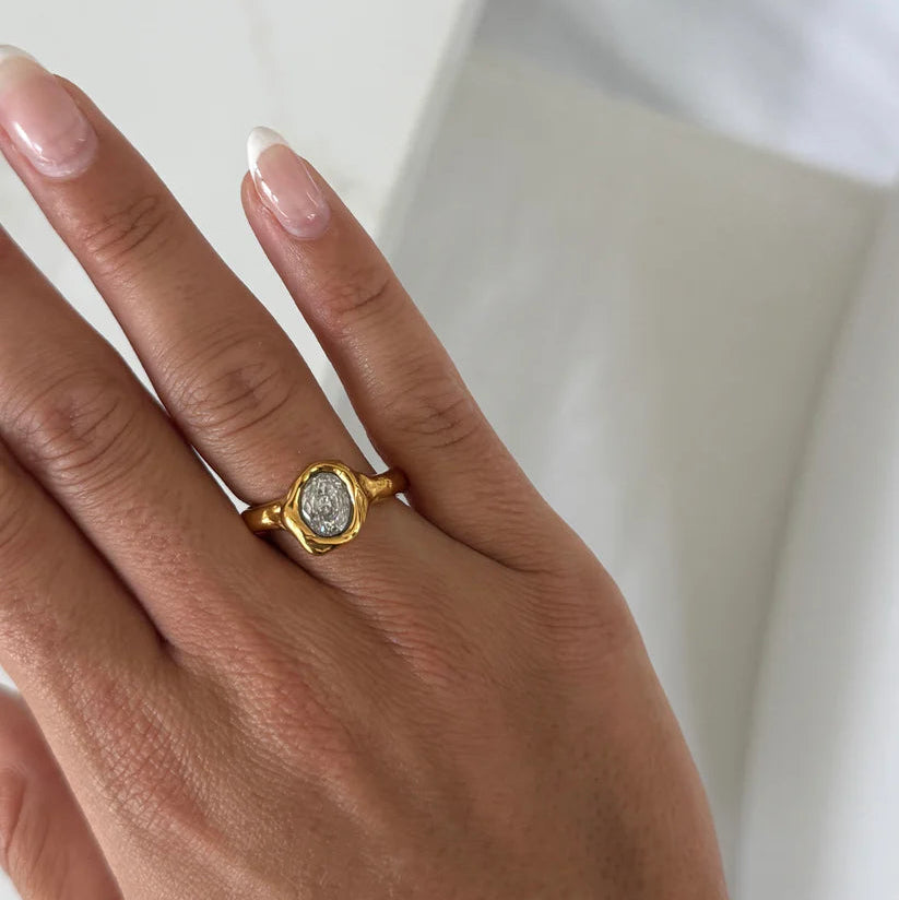 Chansuttpearls - The Madison Ring