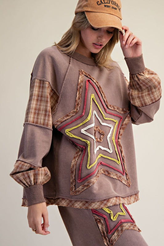 ET72052 Easel Coffee Long Sleeve Star Patch Mineral Wash Top 0