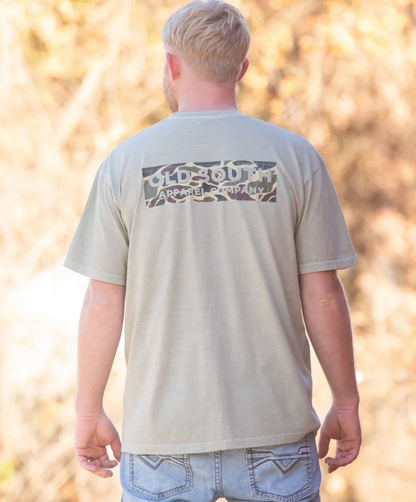 SS26-6030-THI-SAN Old South Thicket Camo Logo T-Shirt Sandstone 0