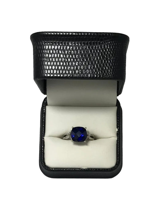 U 39281 10K White Gold Cushion Cut Blue Stone