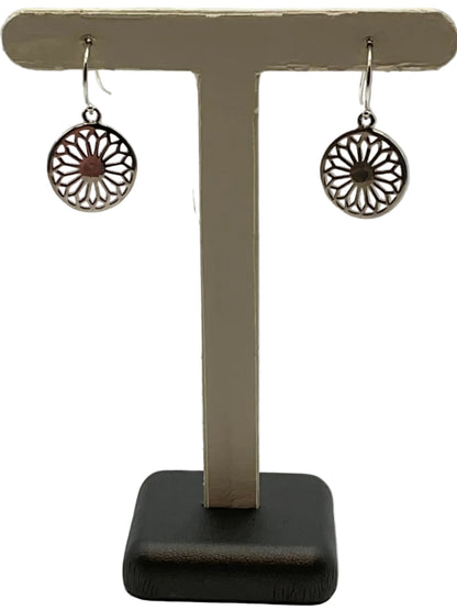 056324 E172 Southern Gates Sterling Silver Cathedral Scroll Earrings 0