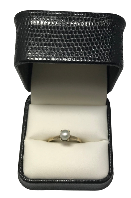 U 41721 10K Yellow Gold Pearl Ring