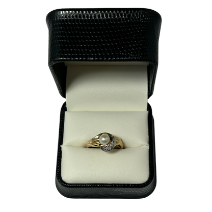 10K PEARL RING 10K Yellow Gold Pearl Ring