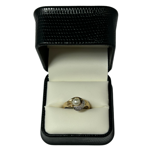 10K PEARL RING 10K Yellow Gold Pearl Ring