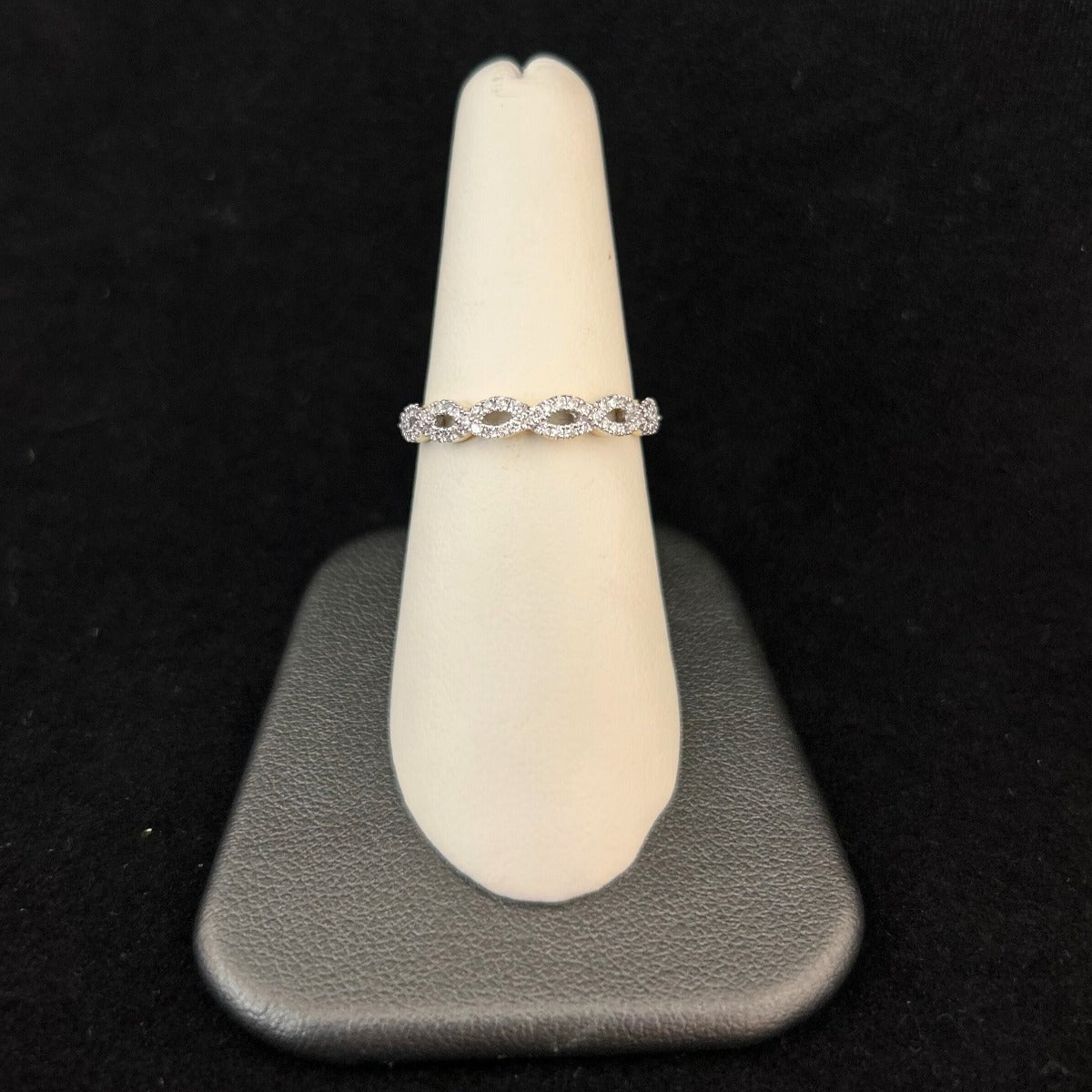 14K Yellow Gold .23CTTW Diamond Wedding Band