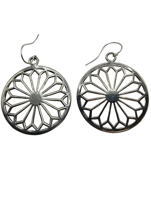 740 DER P134LG Southern Gates Sterling Silver Earrings 0
