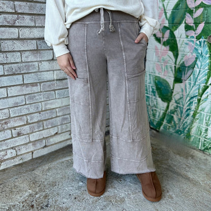 Trendy Tales Wide Leg Pants In Rolling Sone