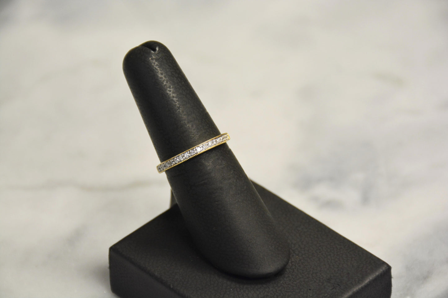 Ladies 14K Yellow Gold .15Ct Diamond Band - Size 7