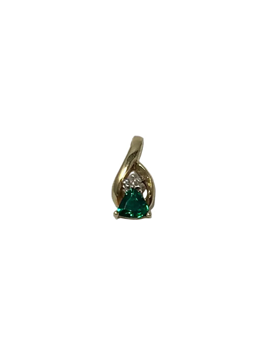 U 44735 10K Yellow Gold Green Stone Pendant