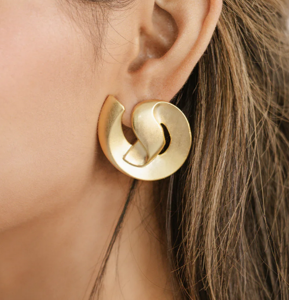 Susan Shaw Gold Portofino Stud Earrings