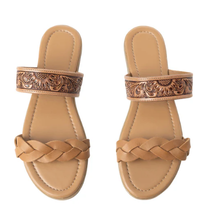 Diamond Ridge Sandals in Brown