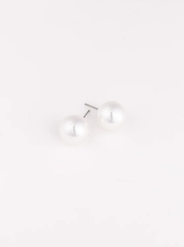 Michelle McDowell Large Hogan Pearl Earrings