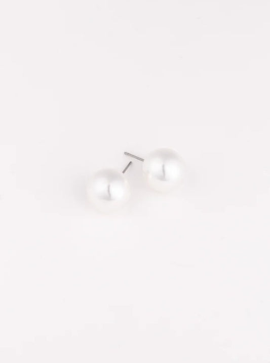 Michelle McDowell Large Hogan Pearl Earrings