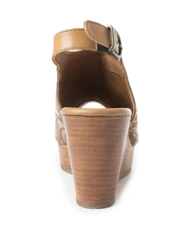 Mila's Trail Sandals in Brown