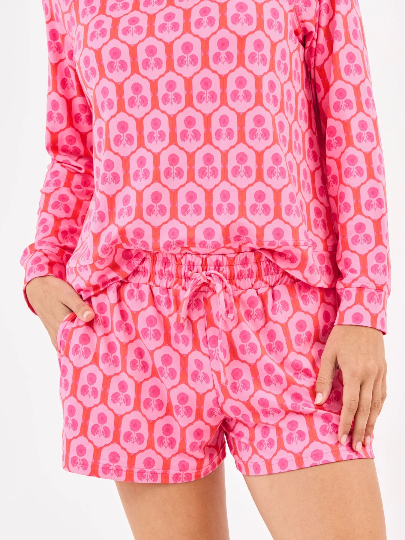 69610 Mary Square Women's Annie Shorts Set Rosette Charm Pink