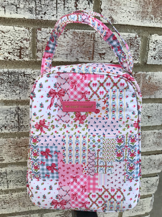 0226-BAG-SCHL-LNCH-QLTRBN Simply Southern Lunch Bag Quilted Ribbon Pattern