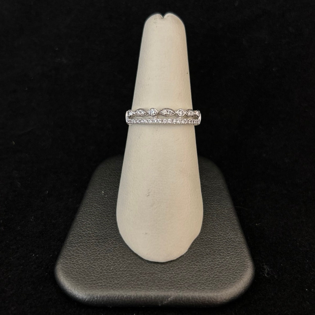 10K White Gold .25CTTW Diamond Double Row Wedding Band