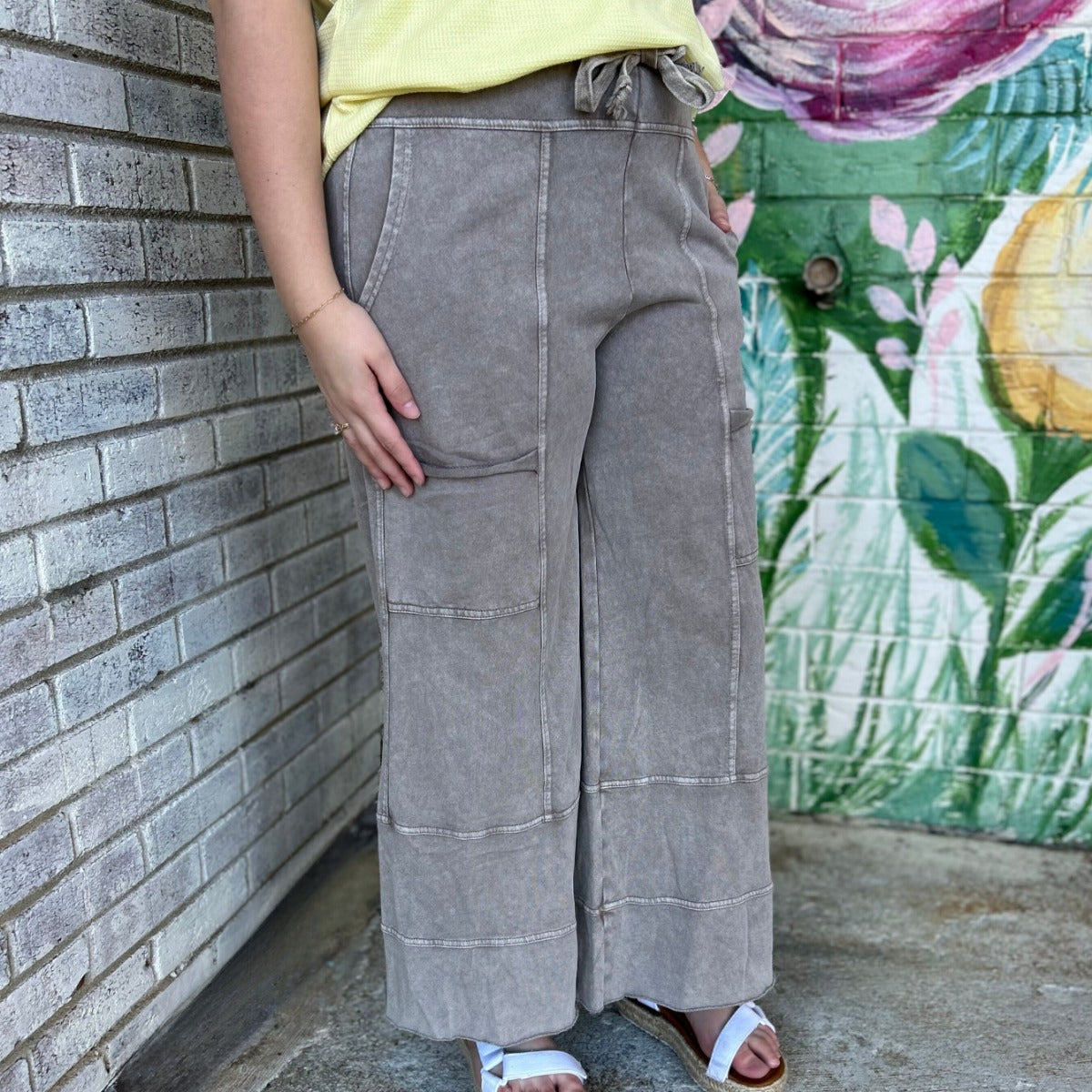 Trendy Tales Wide Leg Pants In Mushroom