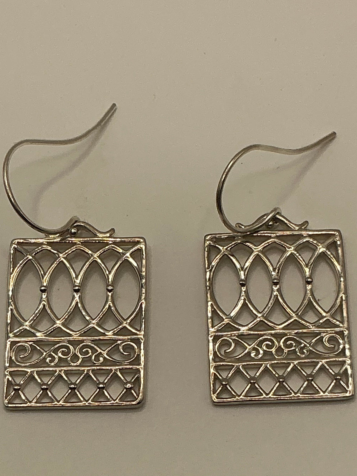 740 DER P916 Southern Gates Sterling Silver Earrings 0