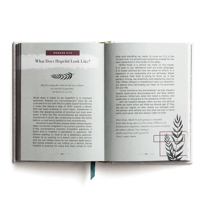 9781684086238 Be Still 90 Devotions for the Hopeful Heart (A 90-Day Devotional to Rest in God's Presence) 0